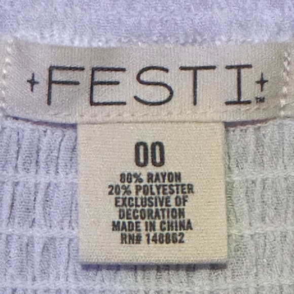 BOGO TORRID NWT FESTI Off Shoulder Crop Top - Picture 7 of 8